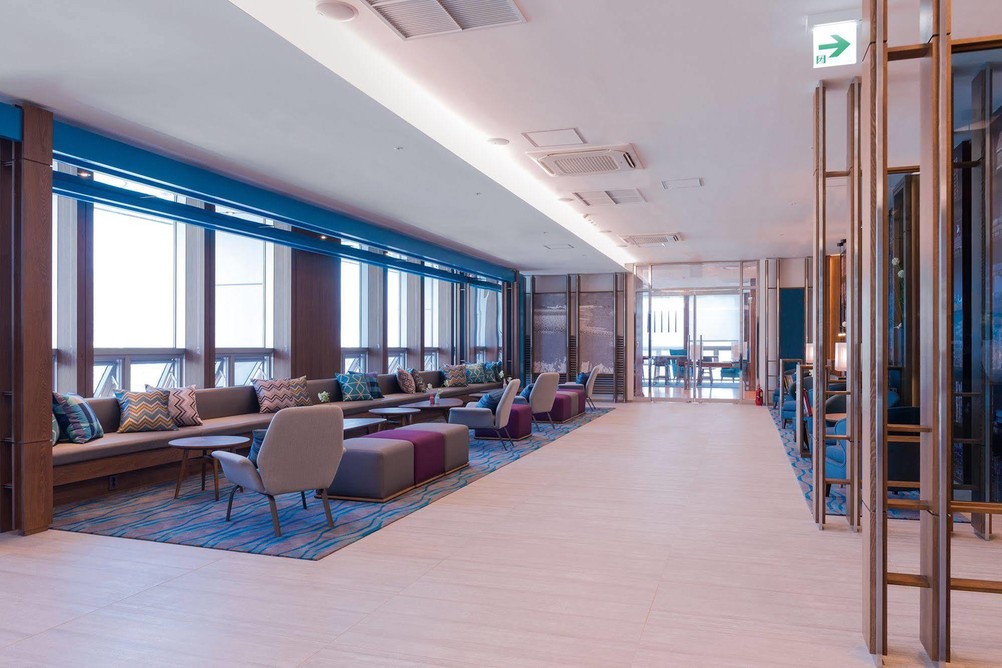 Felix By Stx Hotel & Suite Busan Exteriör bild